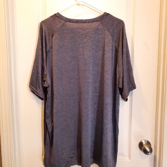 FOUR Men's 3XL Performance V-Neck Tee's - Gray/Black & Green/Black & Navy & Grey - Picture 4 of 13